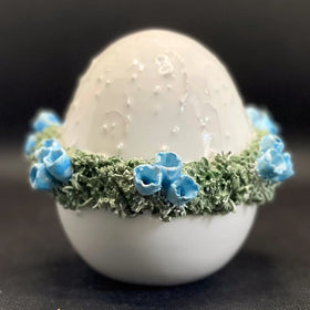 Uovo con ghirlanda azzurro